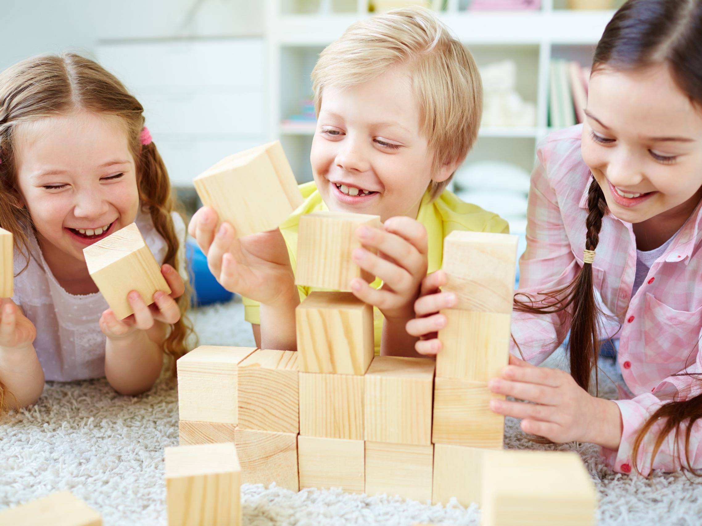 construccio infantil blocs gegants